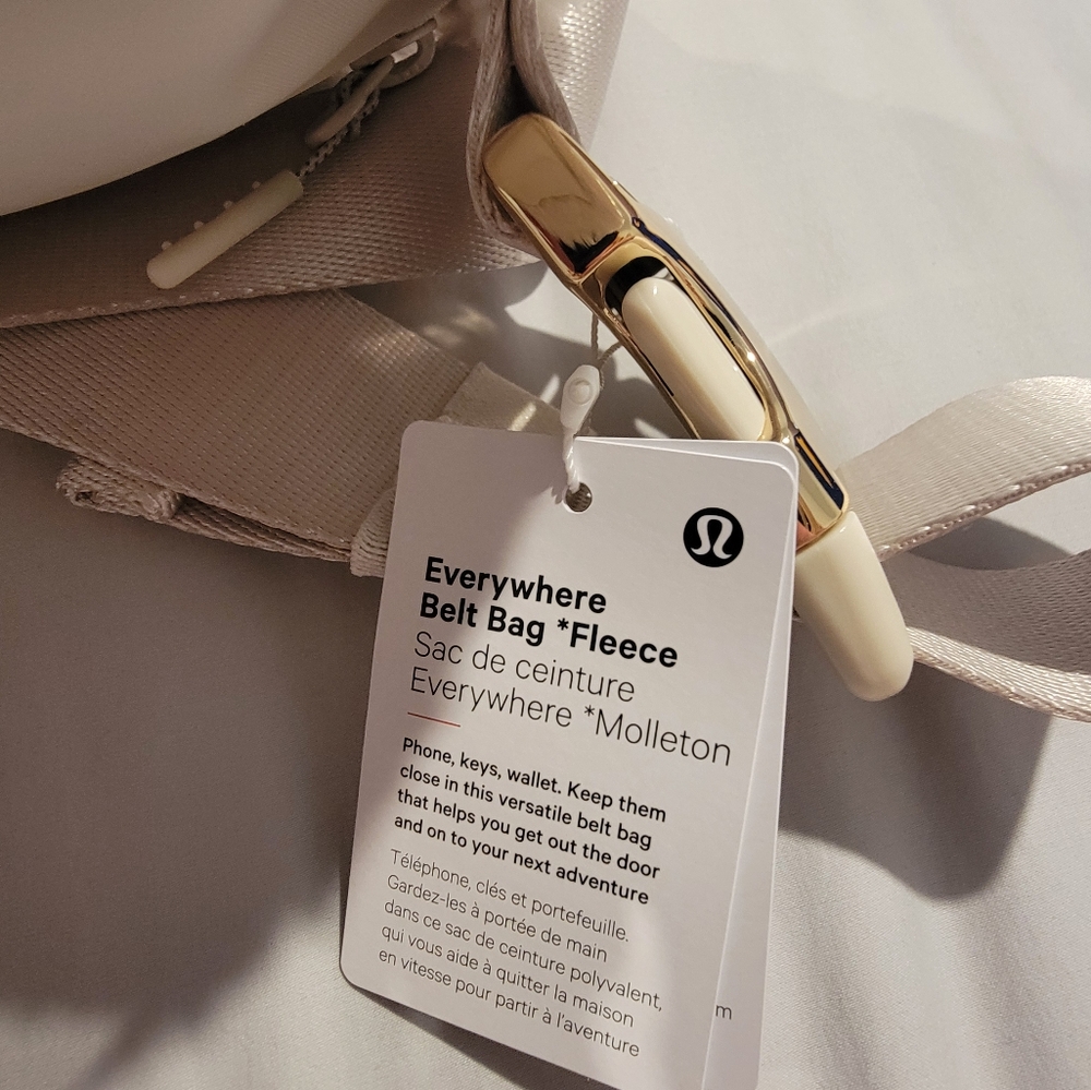 Lululemon Everywhere Belt Bag Fleece